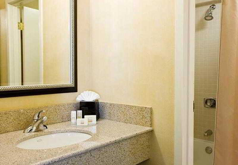 Courtyard By Marriott Denver Central Park Kültér fotó